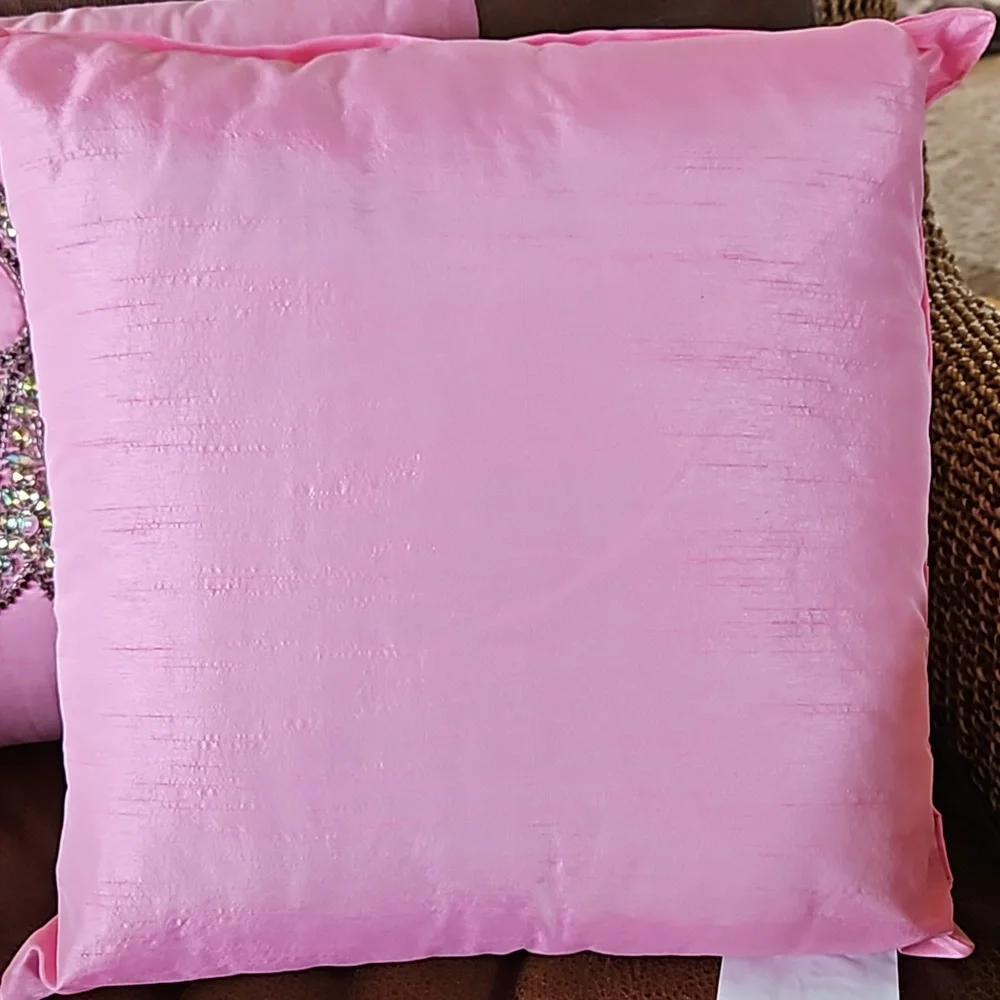 Throw Pillow Set Ribbons & Bows  Women Girls NWT